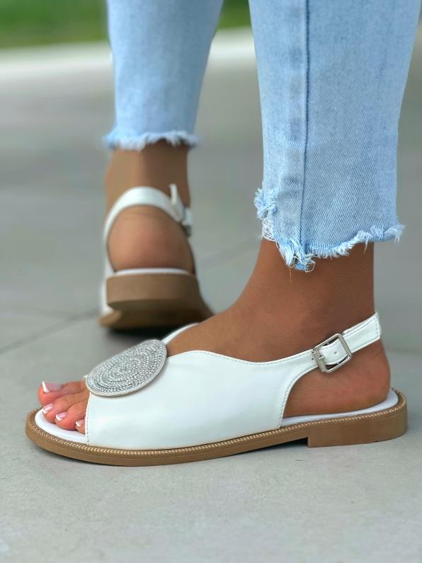 Białe sandały damskie z ozdobą, skóra naturalna PPO/DS6229/24WH