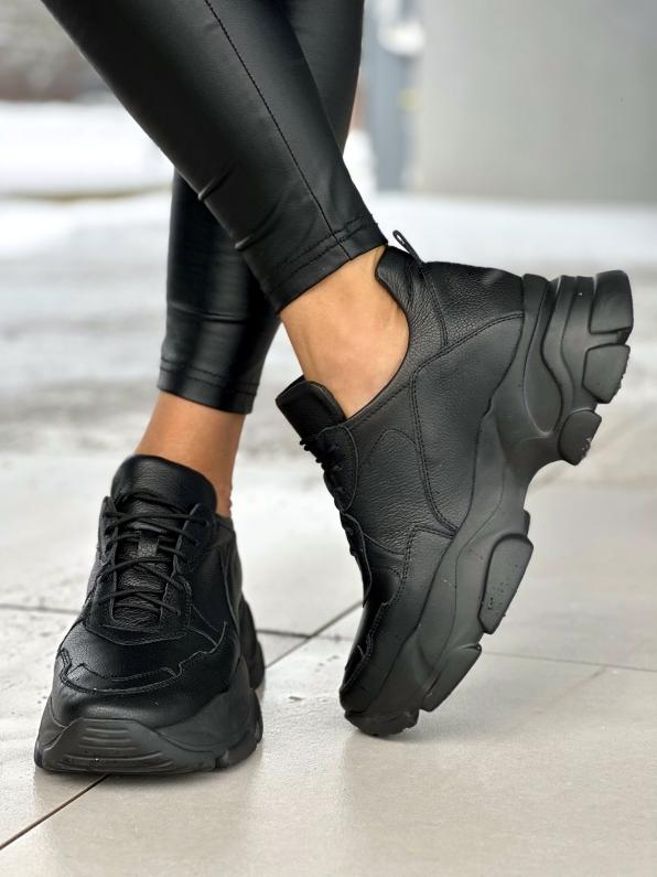 Lekkie czarne sneakersy damskie na wyższej podeszwie, skóra naturalna 4674/C47