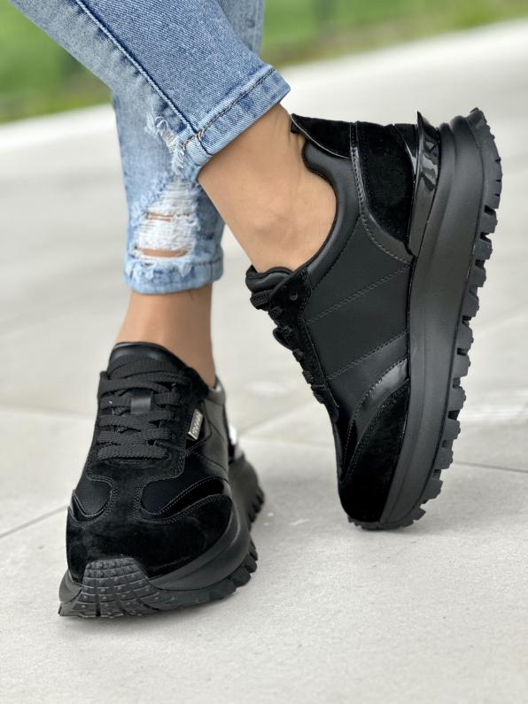 Śliczne czarne sneakersy damskie na wyższej podeszwie, skóra naturalna GD-XF-3001/BLACK
