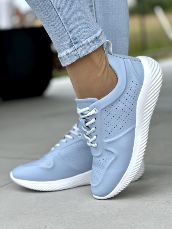 Błękitne sneakersy damskie ze skóry naturalnej LUT/50C1239/BŁĘKITNE