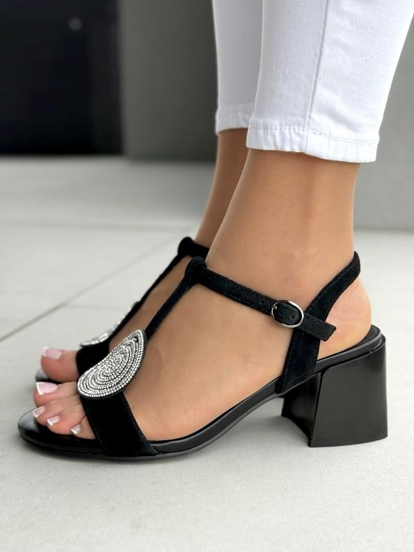 Sandałki damskie ze skóry naturalnej SKI/JC-51-842/BLACK