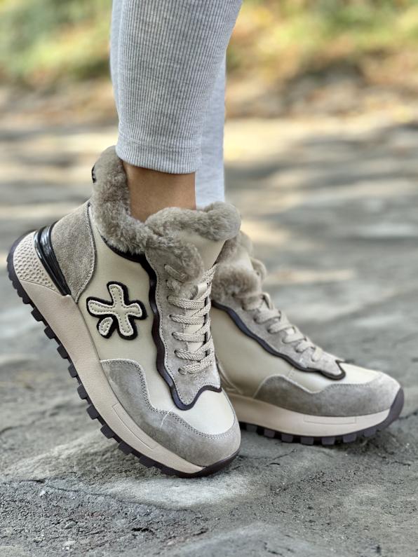 Stylowe sneakersy ze skóry naturalnej  LUT/55C0146/BEIGE