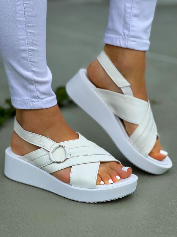 Białe sandały damskie skórzane 3880/G02
