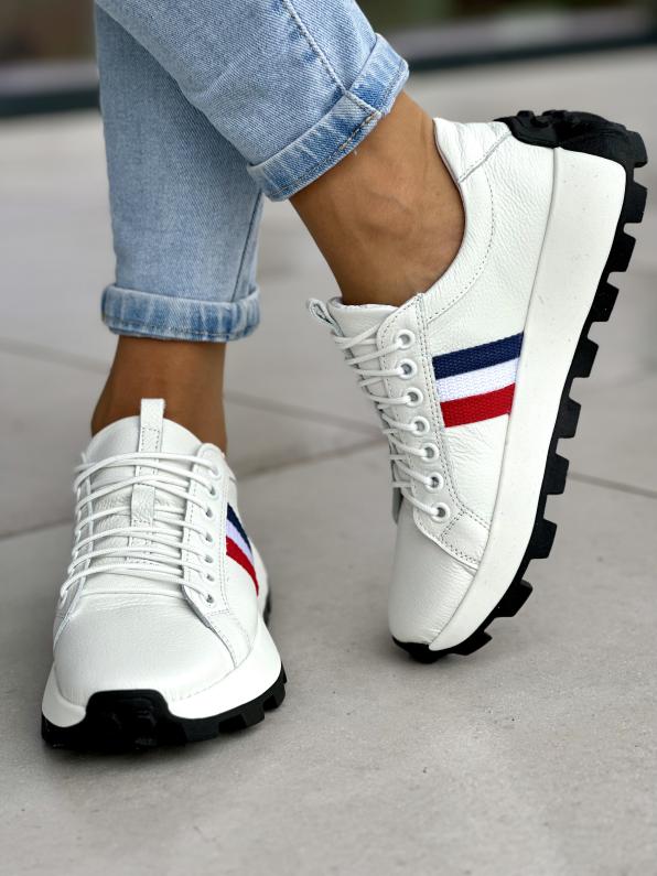 Bardzo wygodne białe sneakersy damskie, skóra naturalna 5111/G02