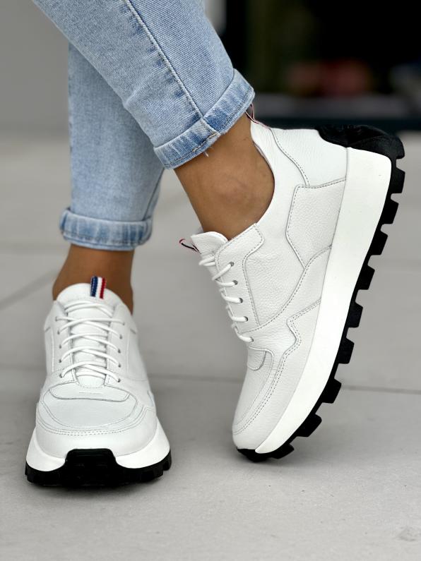Wygodne i stylowe białe sneakersy damskie, skóra naturalna 5076/G02/002