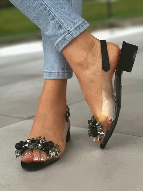 Wyjątkowe czarne sandały damskie z ozdobnymi kamieniami, skóra naturalna WOL/380/9/BLACK