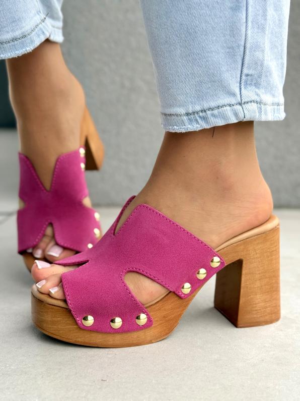 Klapki damskie ze skóry naturalnej KON/9196/PADDED FUXIA