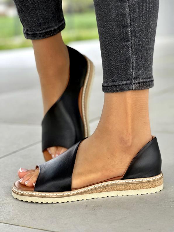 Czarne sandały damskie na lekkiej beżowej podeszwie, skóra naturalna LUT/46C1016/CZARNE