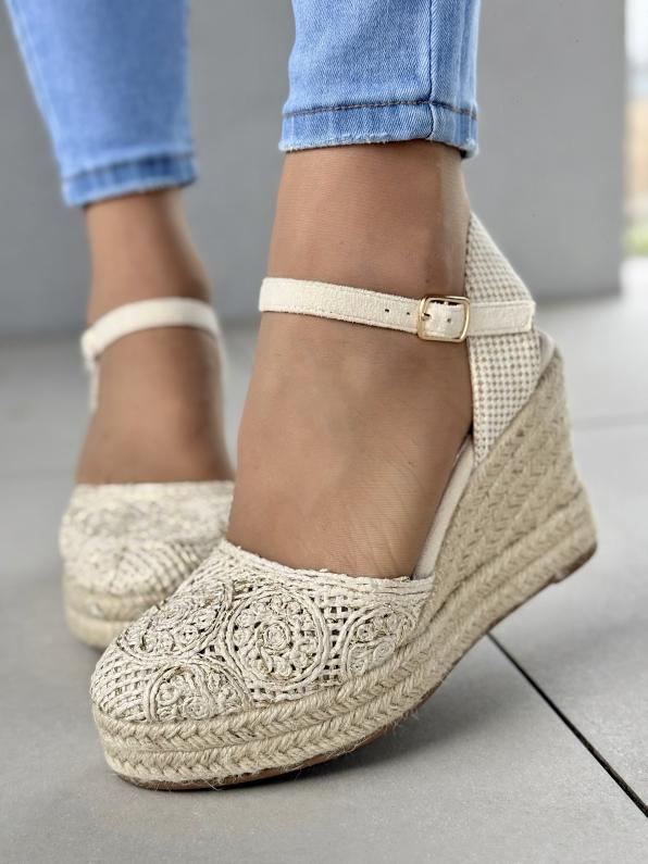 Piękne i wygodne espadryle GD-NF-7491/BEIGE