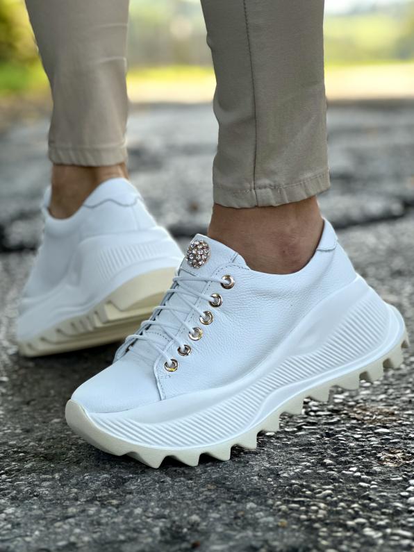 Białe sneakersy damskie skórzane 4806/G02