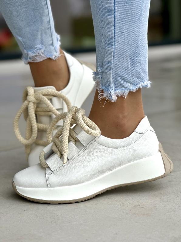 Wyjatkowe białe sneakersy damskie z ozdobną sznurówką, skóra naturalna 5167/G02