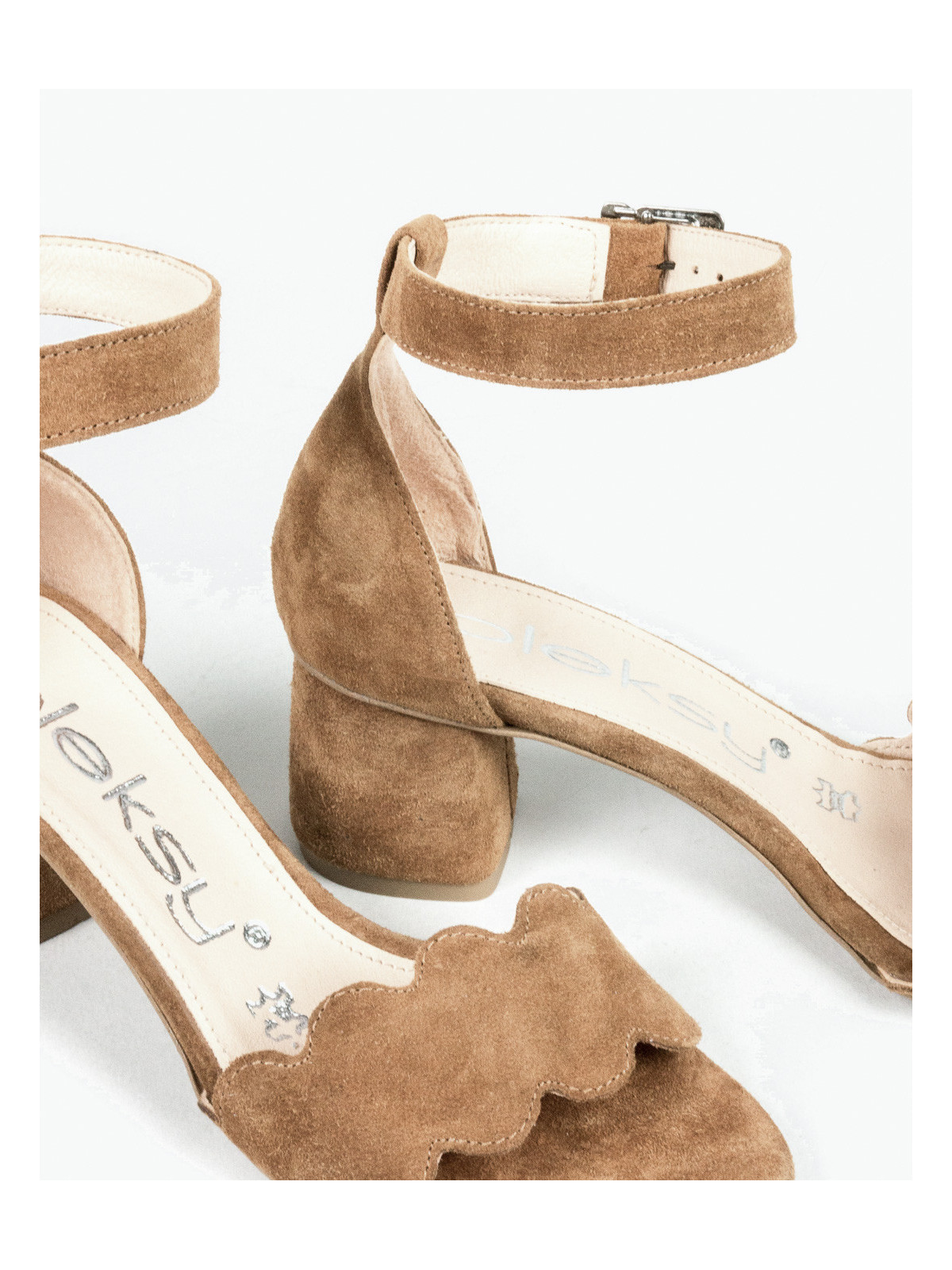 Brązowe sandały damskie skórzane