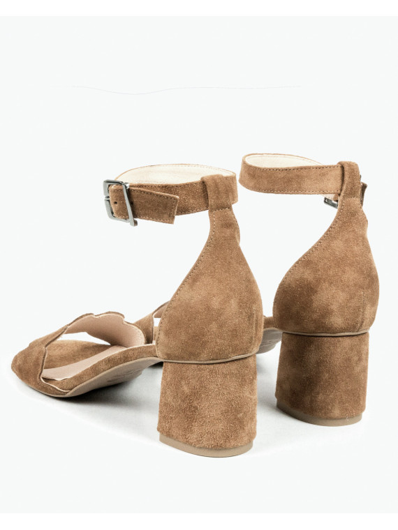 Brązowe sandały damskie skórzane