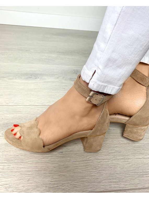 Brązowe sandały damskie skórzane