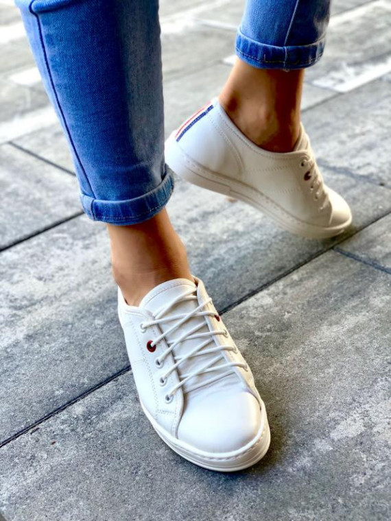 Białe trampki damskie skórzane