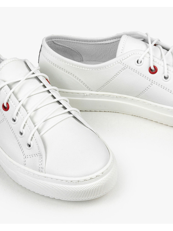 Białe trampki damskie skórzane