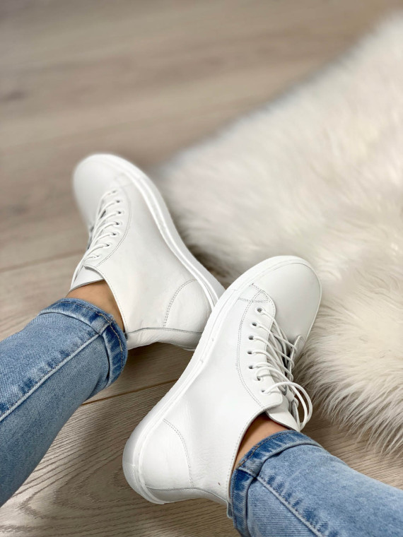 Białe trampki damskie skórzane