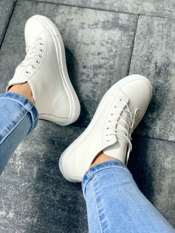Białe trampki damskie skórzane