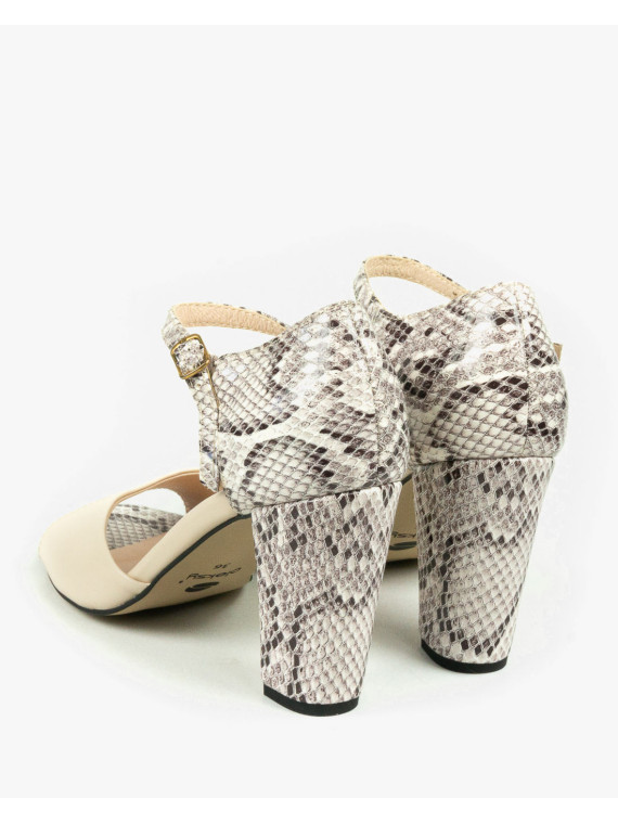 Beżowe sandały damskie skórzane