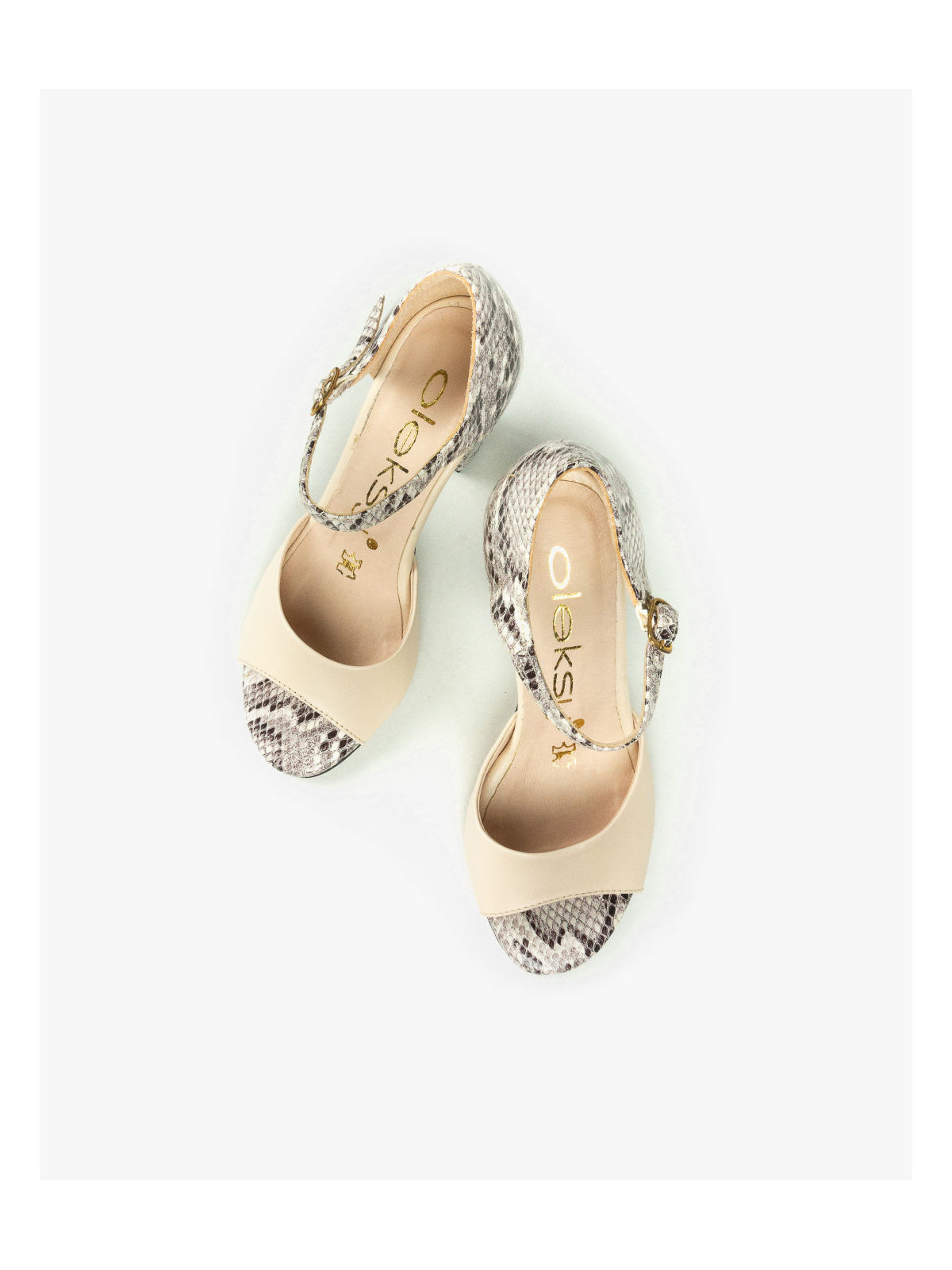 Beżowe sandały damskie skórzane