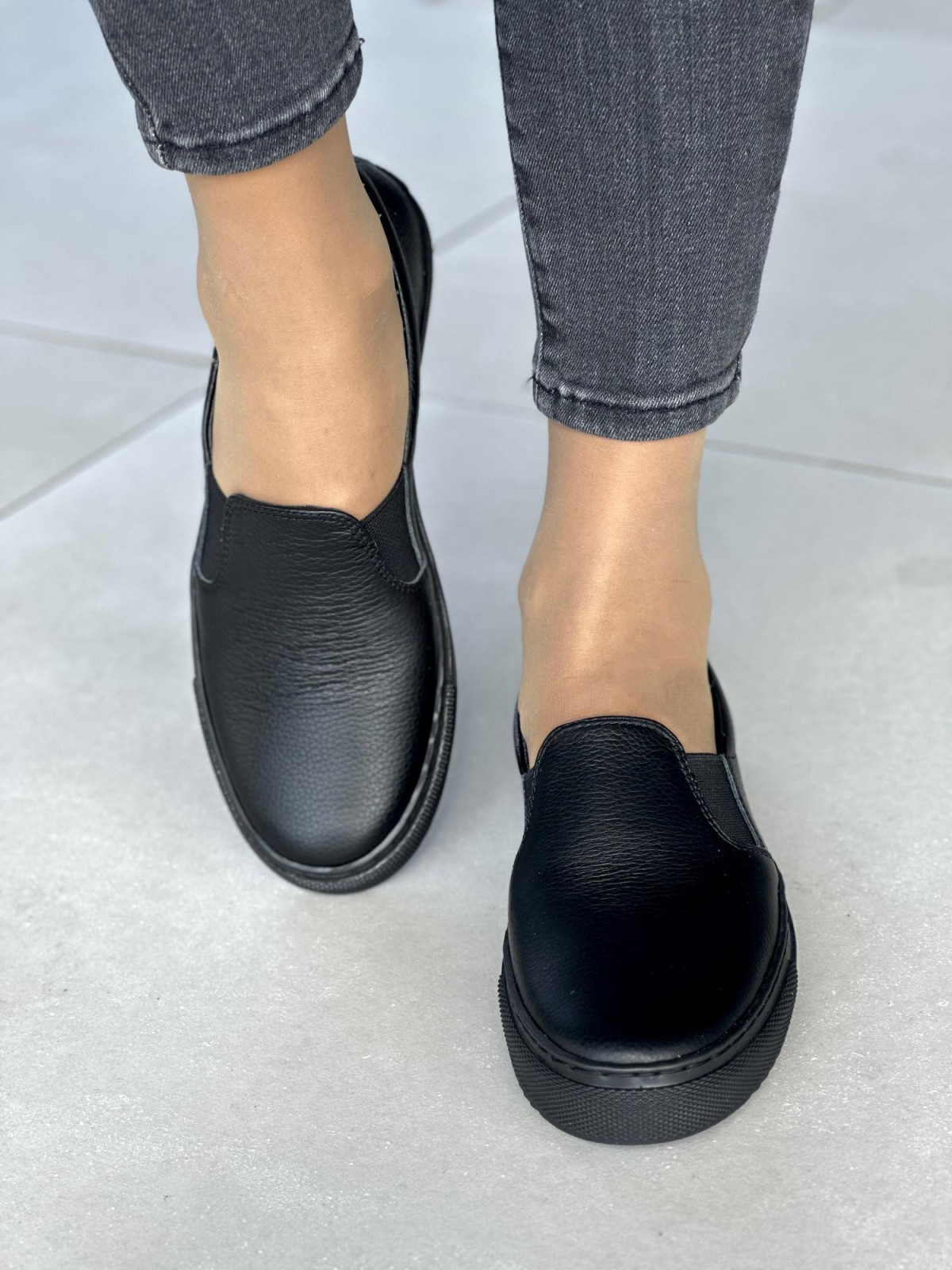 Wygodne slip-ony marki OLEKSY ze skóry naturalnej