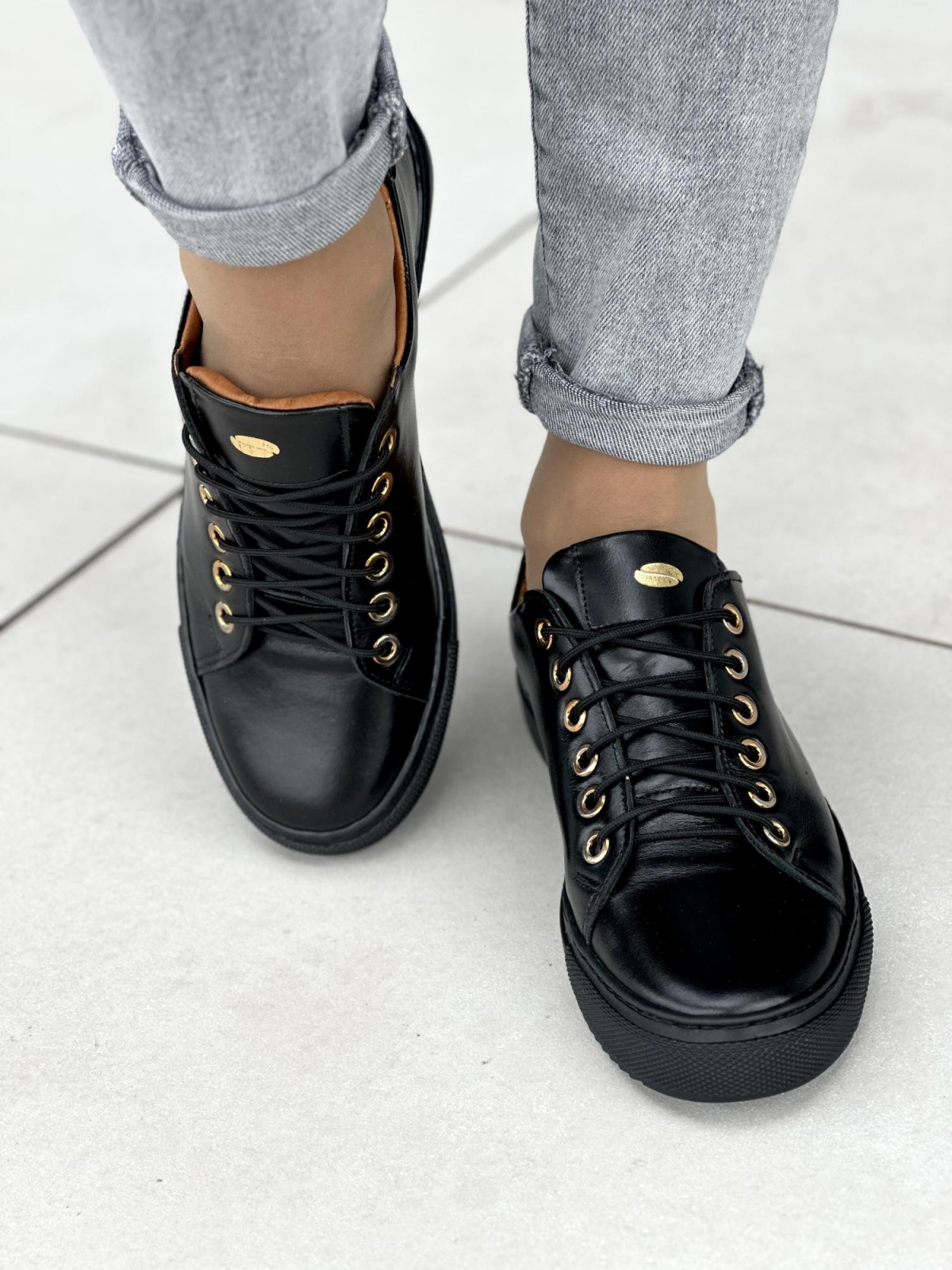 Czarne trampki damskie skórzane OLEKSY polskiej produkcji