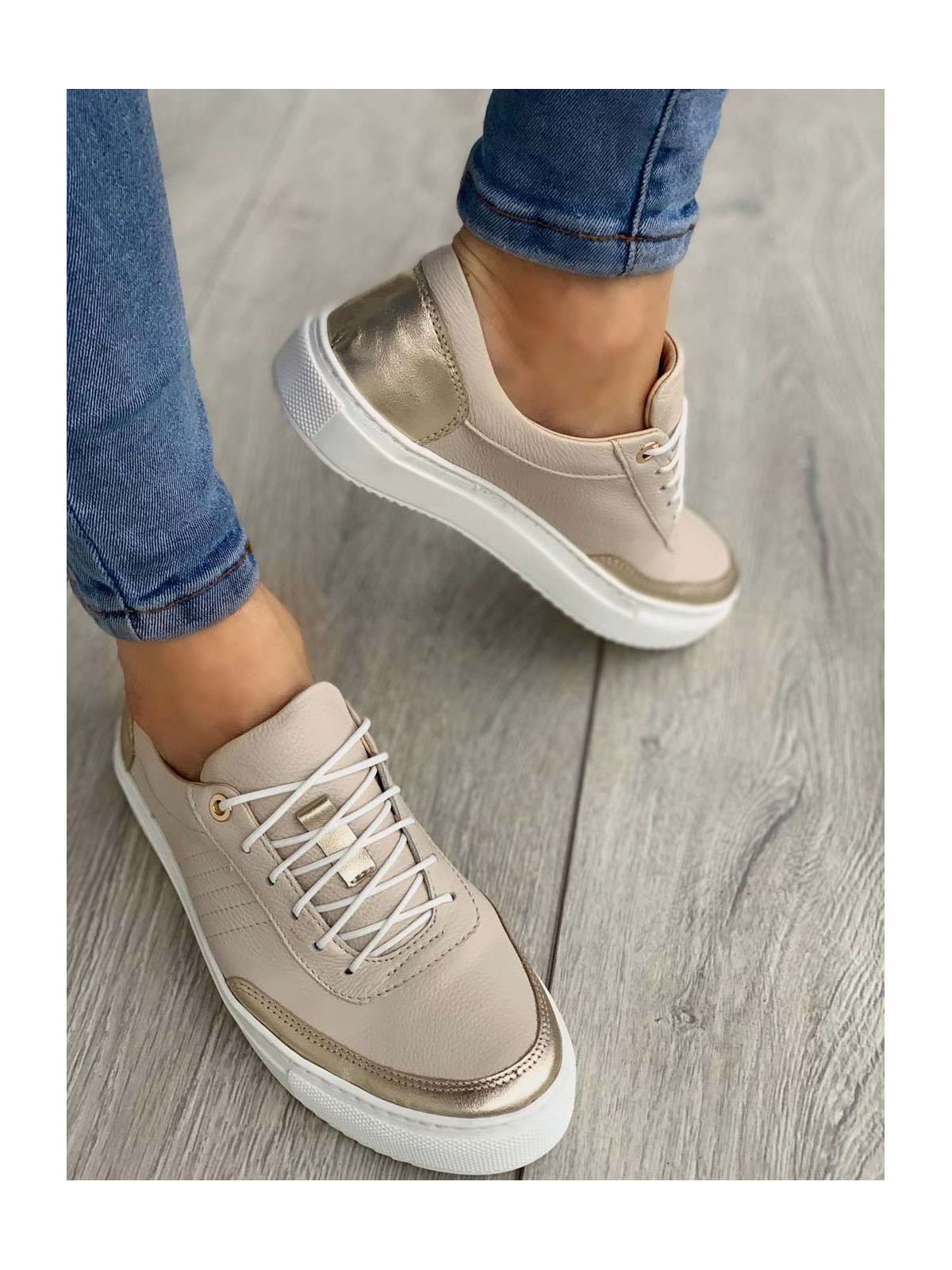 Beżowe trampki damskie skórzane