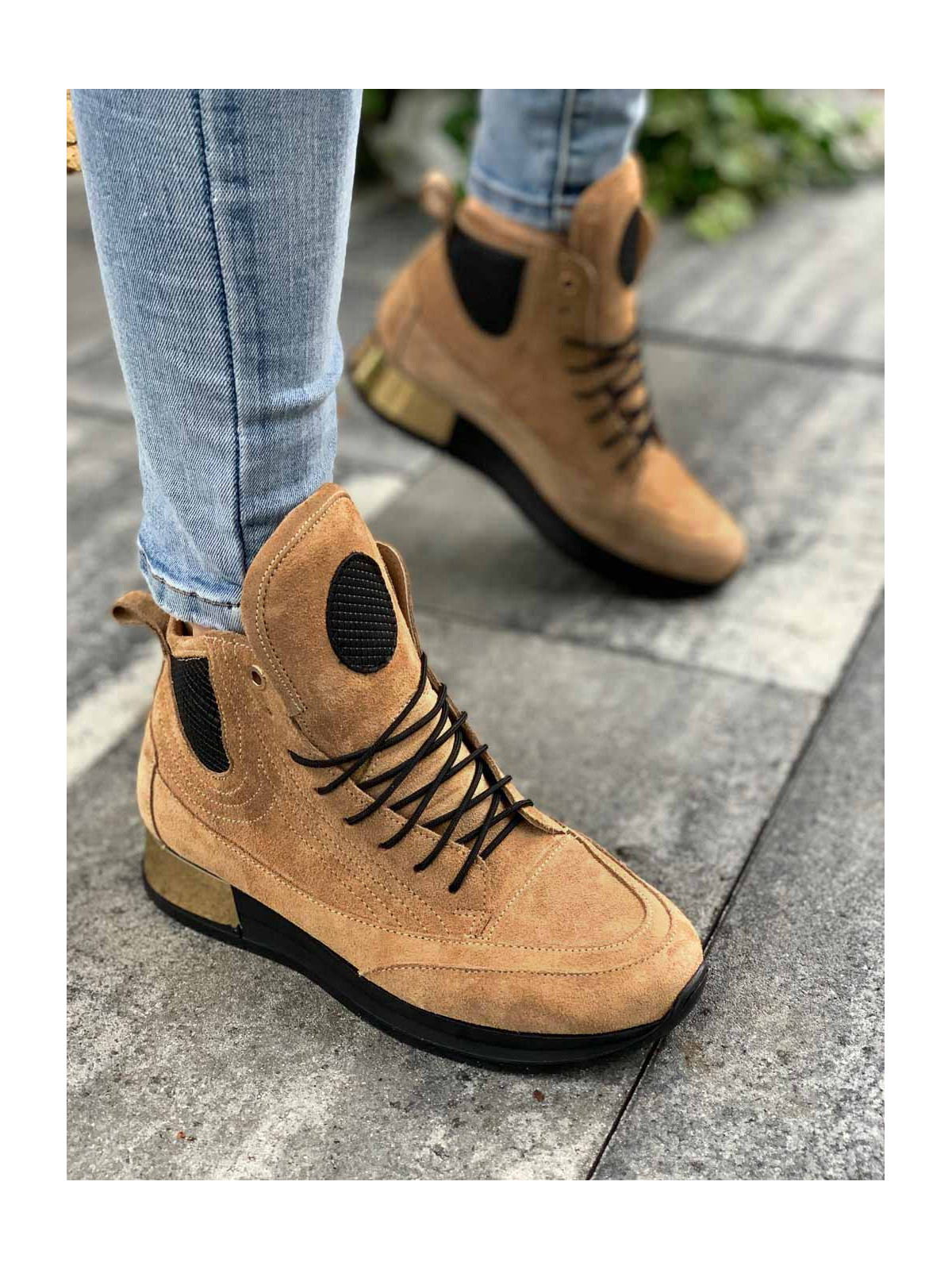 Beżowe adidasy damskie skórzane