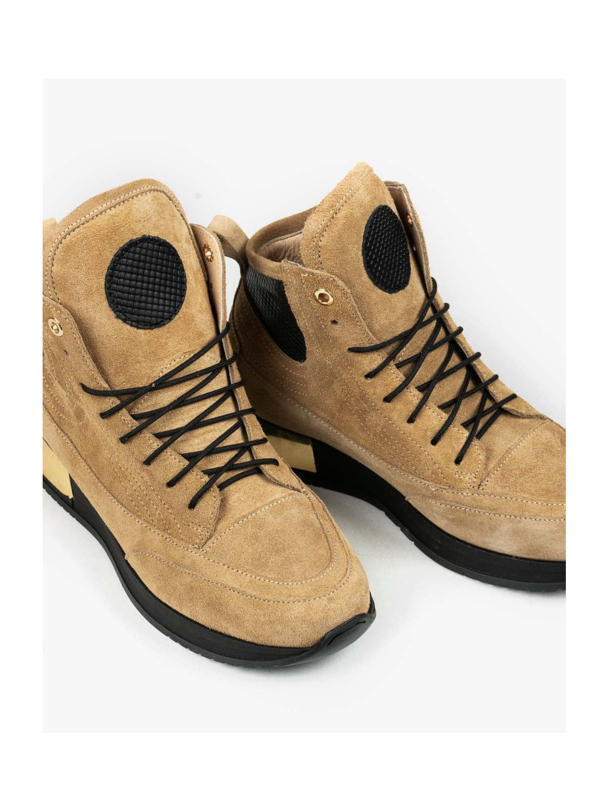 Beżowe adidasy damskie skórzane