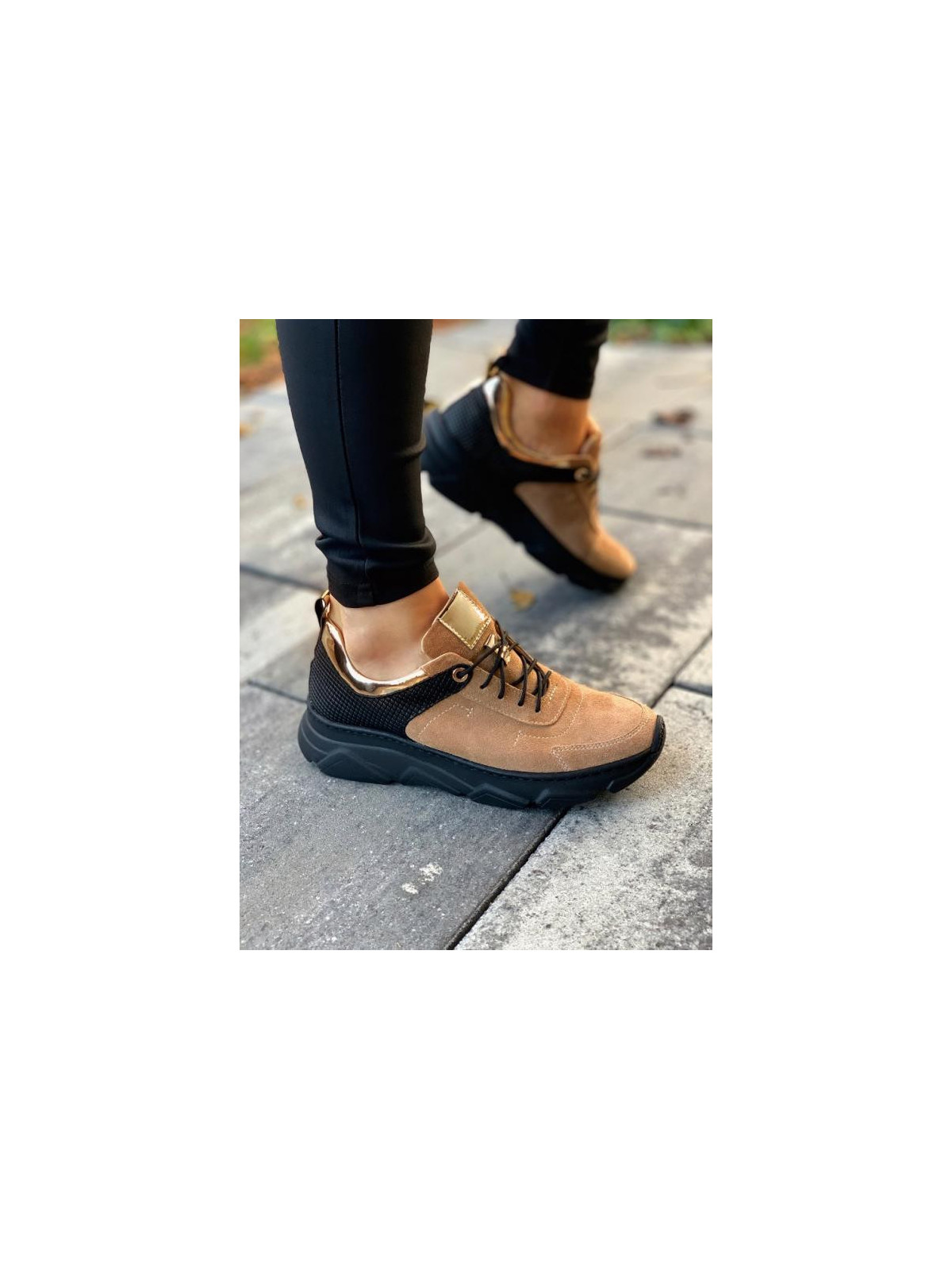 Beżowe adidasy damskie skórzane