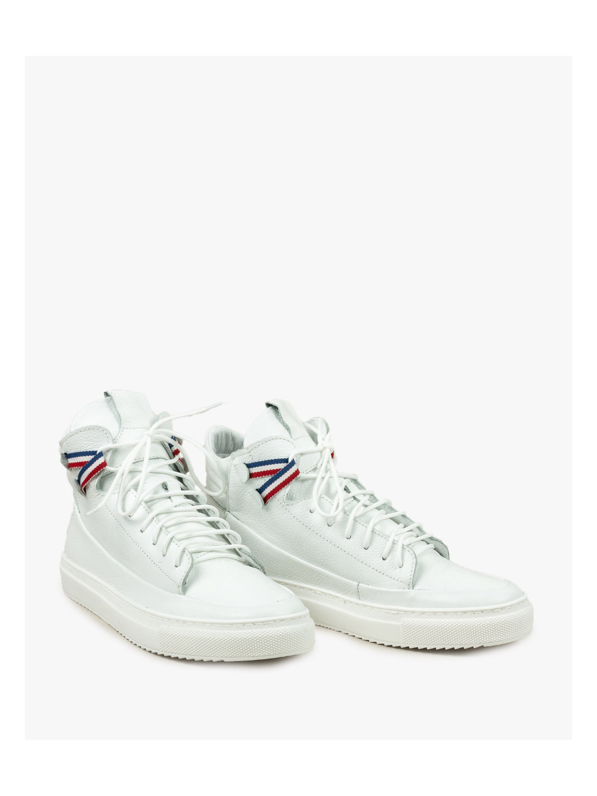 Białe trampki damskie skórzane