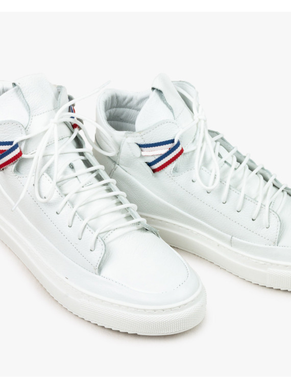 Białe trampki damskie skórzane