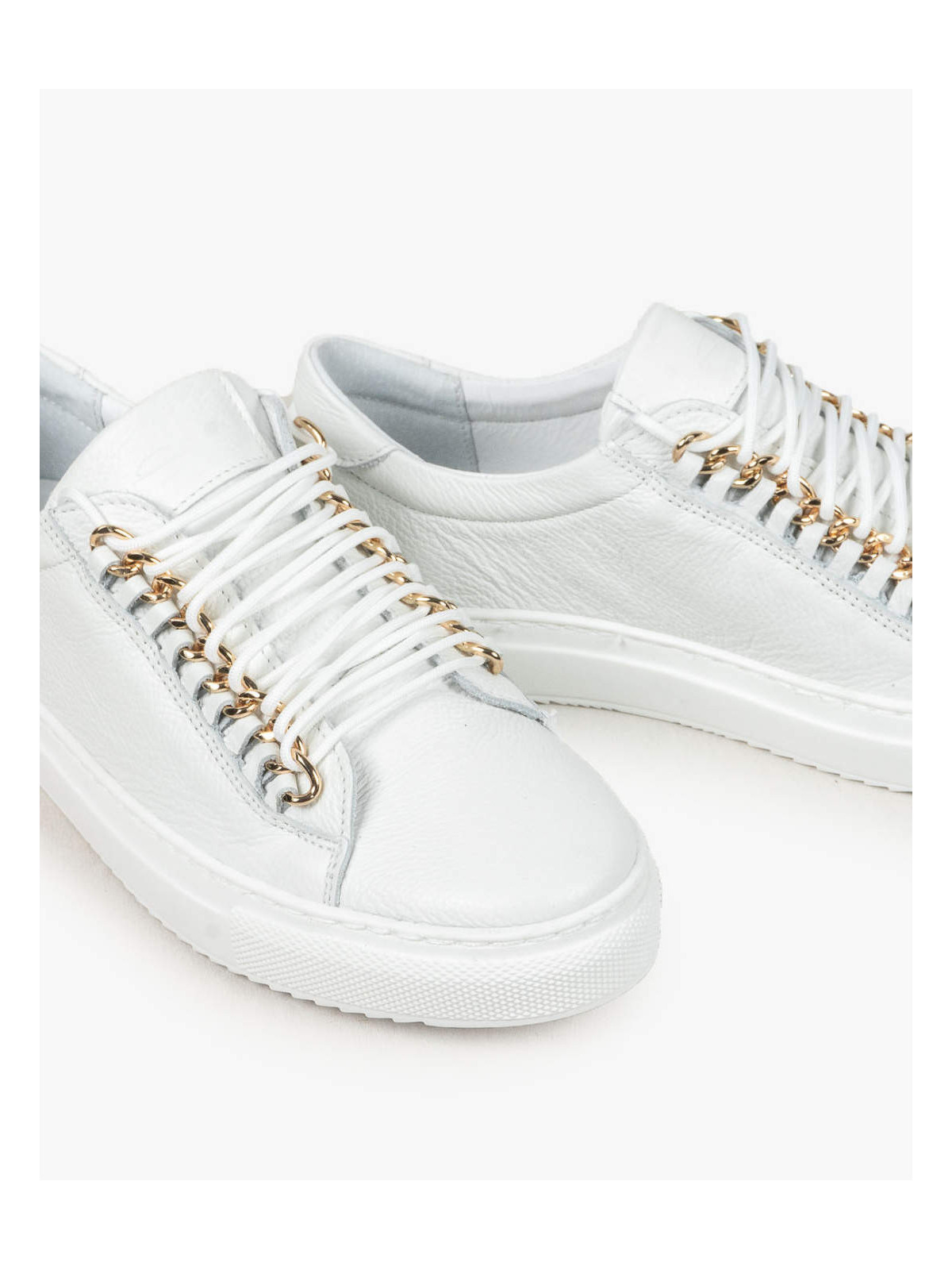 Białe trampki damskie skórzane