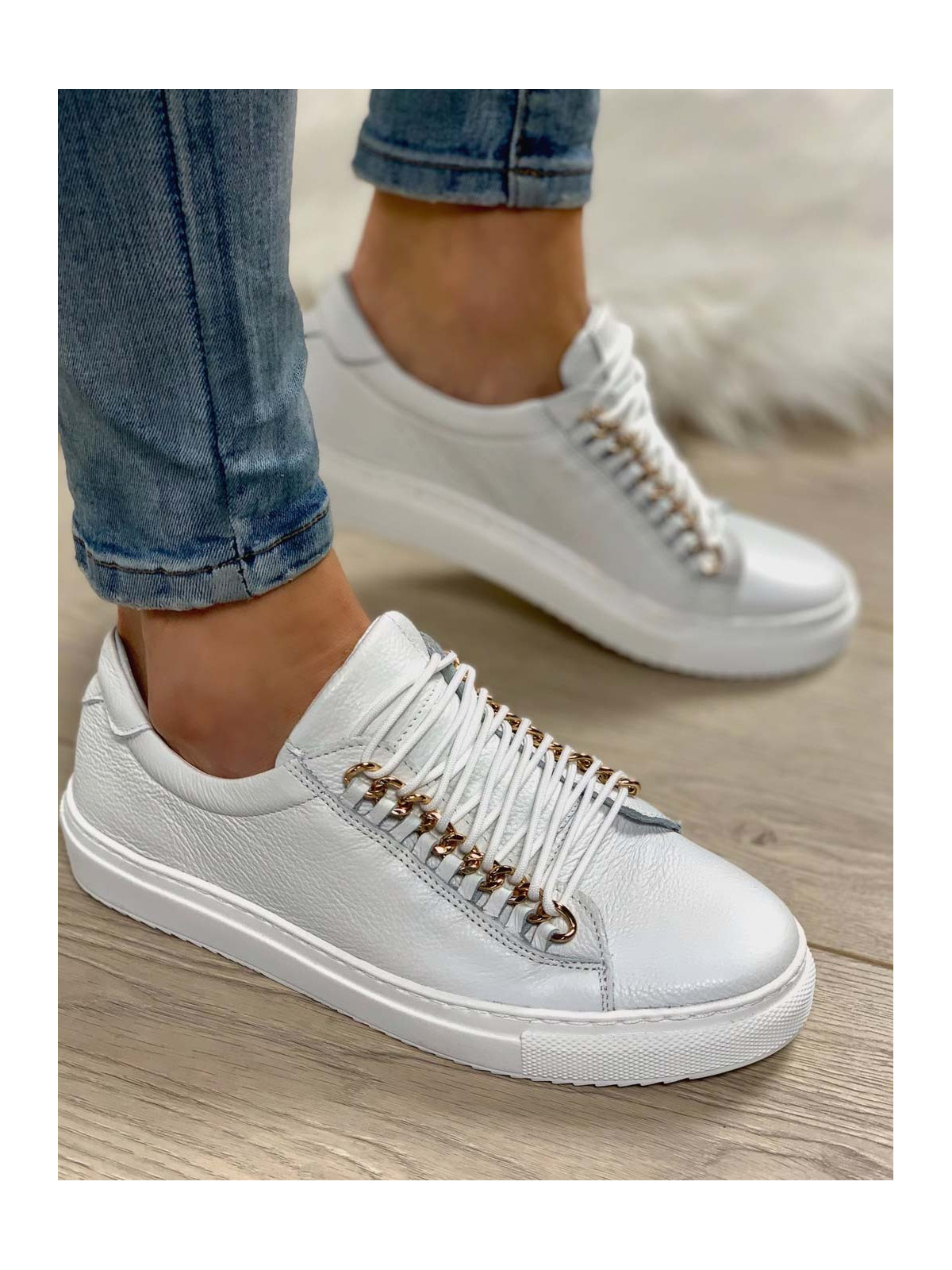 Białe trampki damskie skórzane