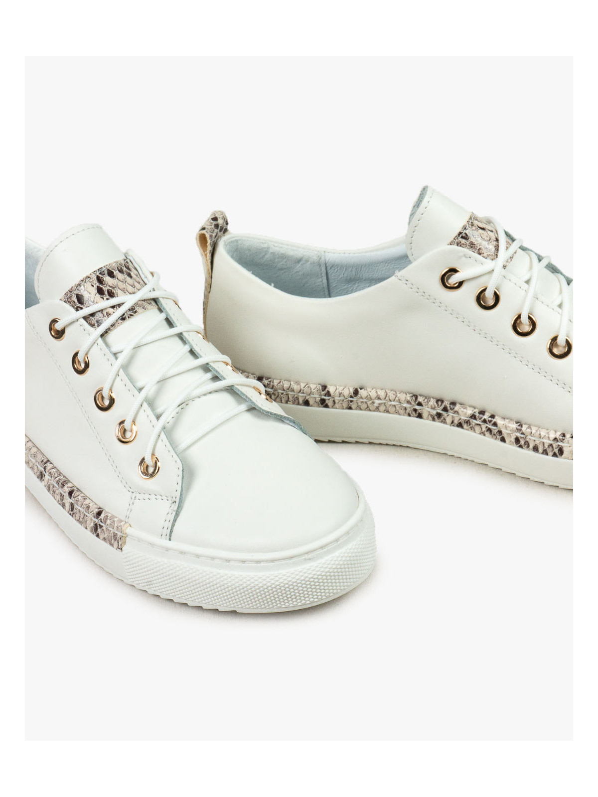 Białe trampki damskie skórzane