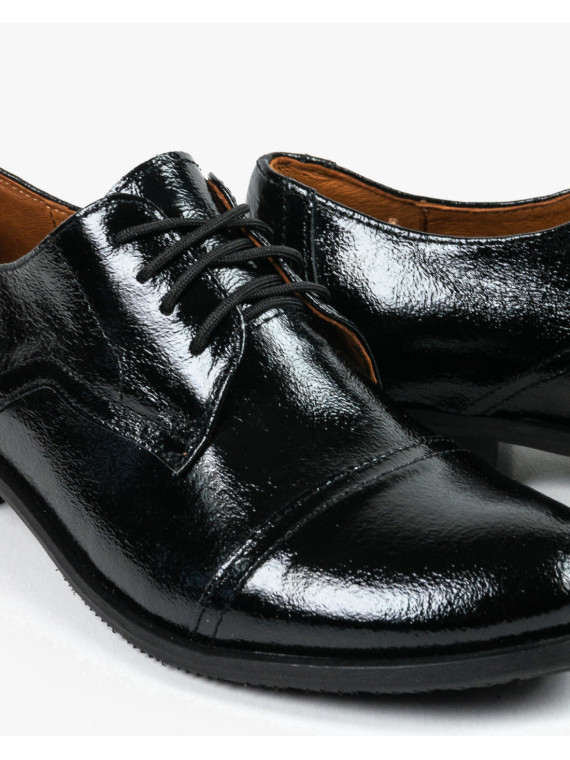 Czarne półbuty damskie skórzane