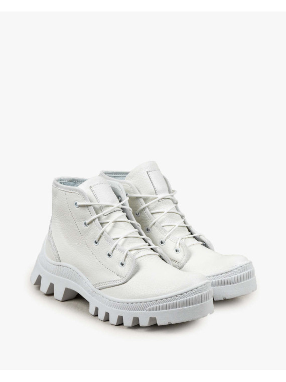 Białe trapery damskie skórzane