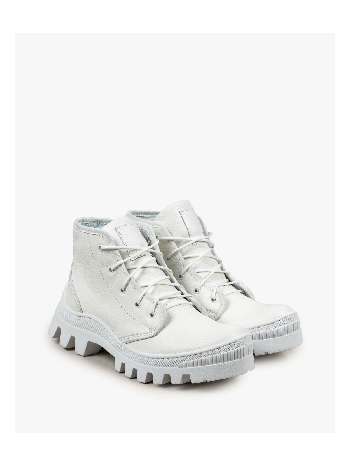 Białe trapery damskie skórzane