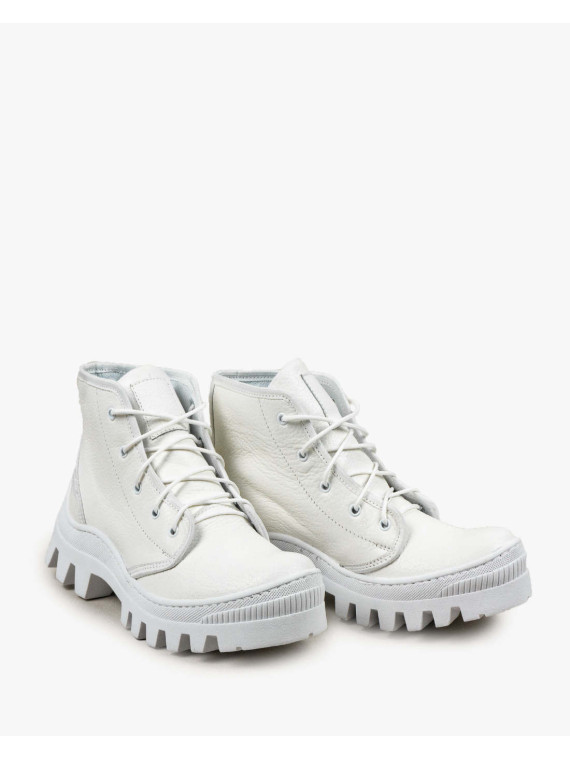 Białe trapery damskie skórzane