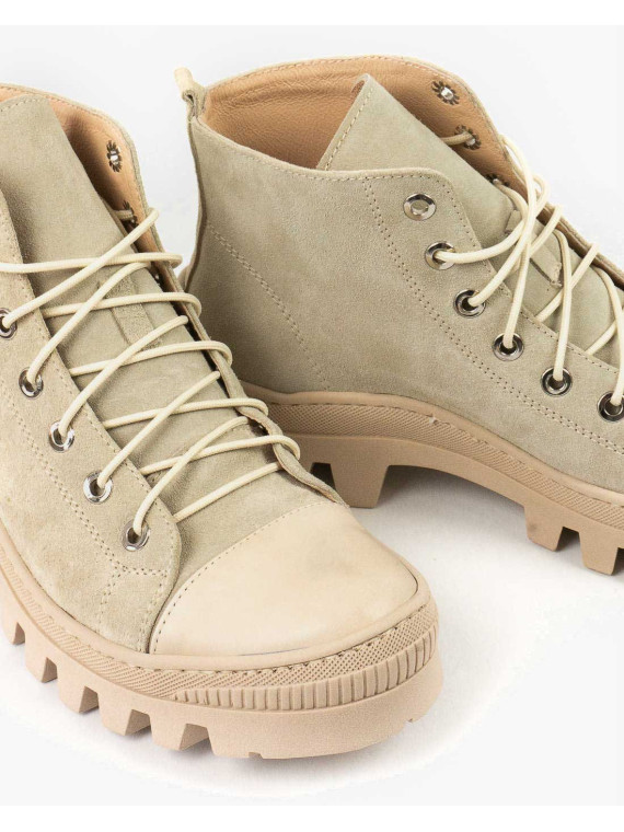 Beżowe trapery damskie skórzane