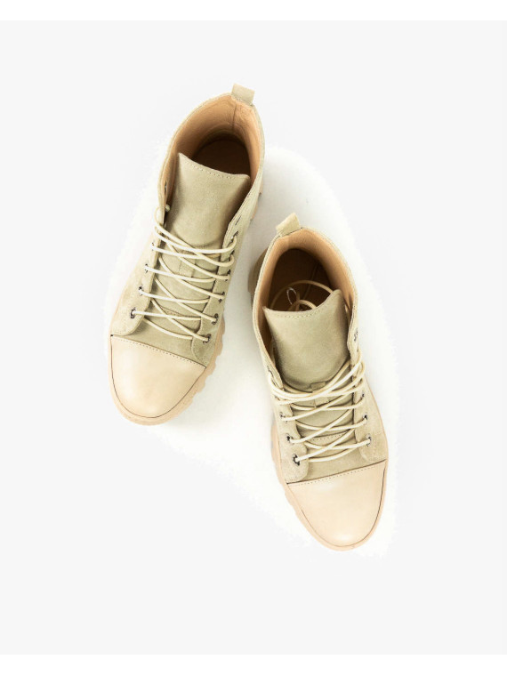 Beżowe trapery damskie skórzane