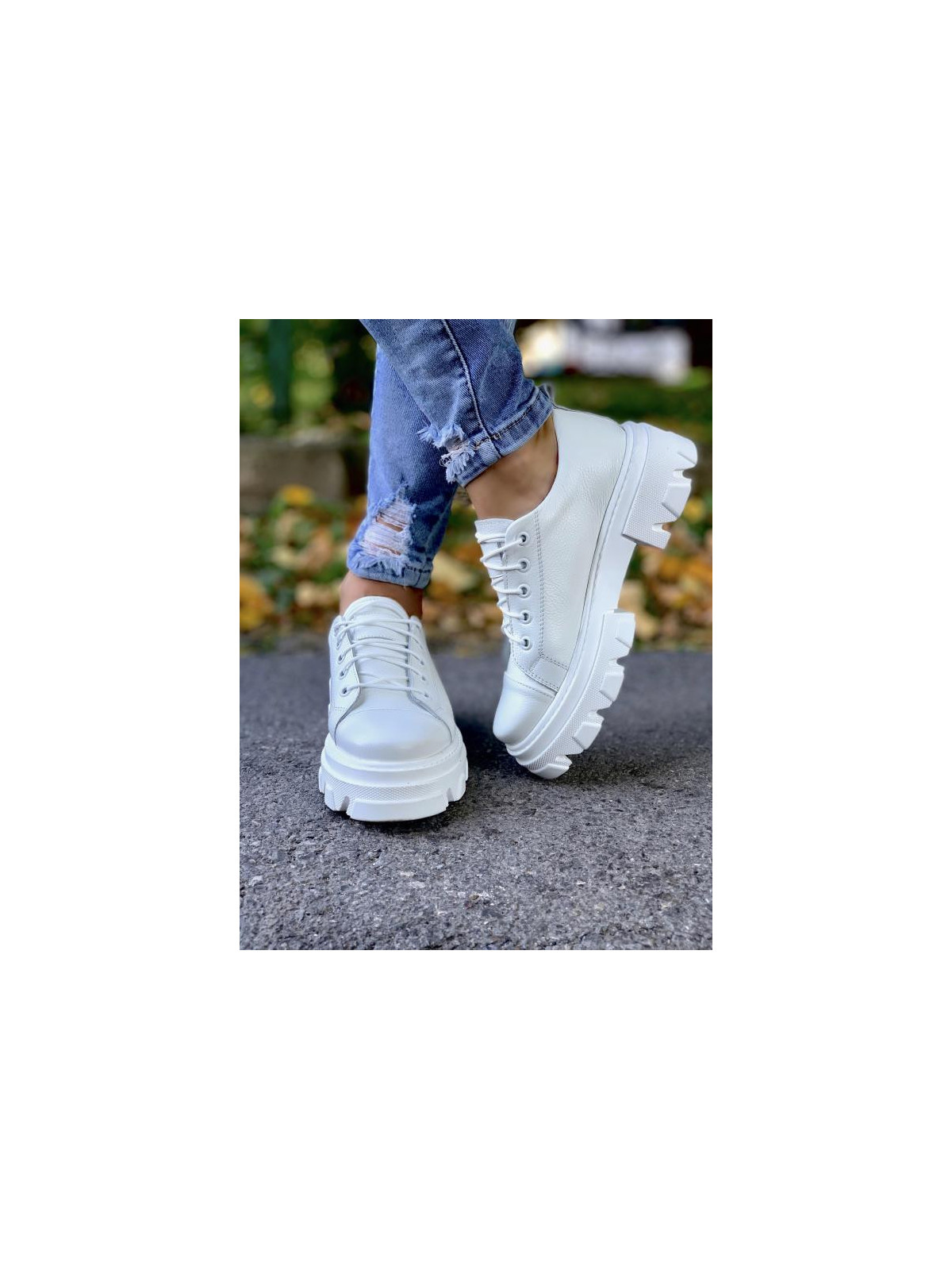 Białe trapery damskie skórzane