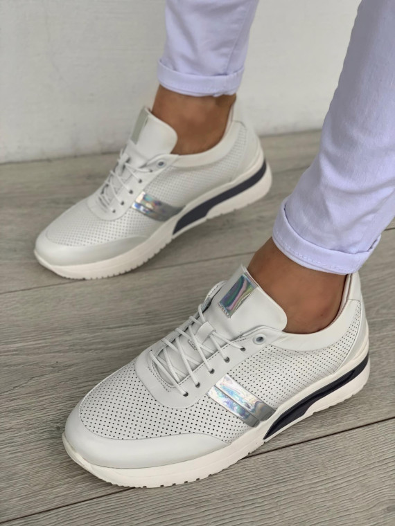 Białe adidasy damskie skórzane