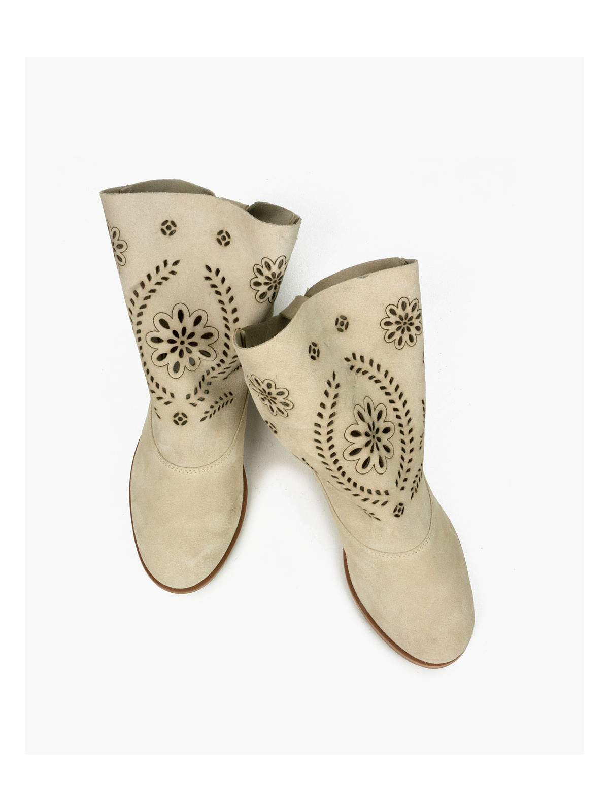 Beżowe botki damskie skórzane