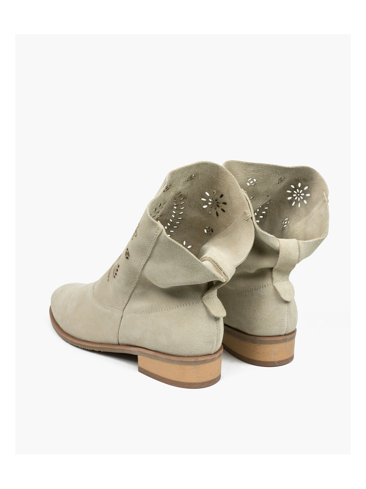 Beżowe botki damskie skórzane