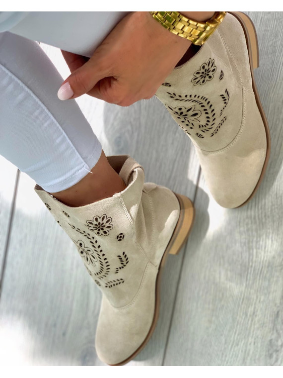 Beżowe botki damskie skórzane