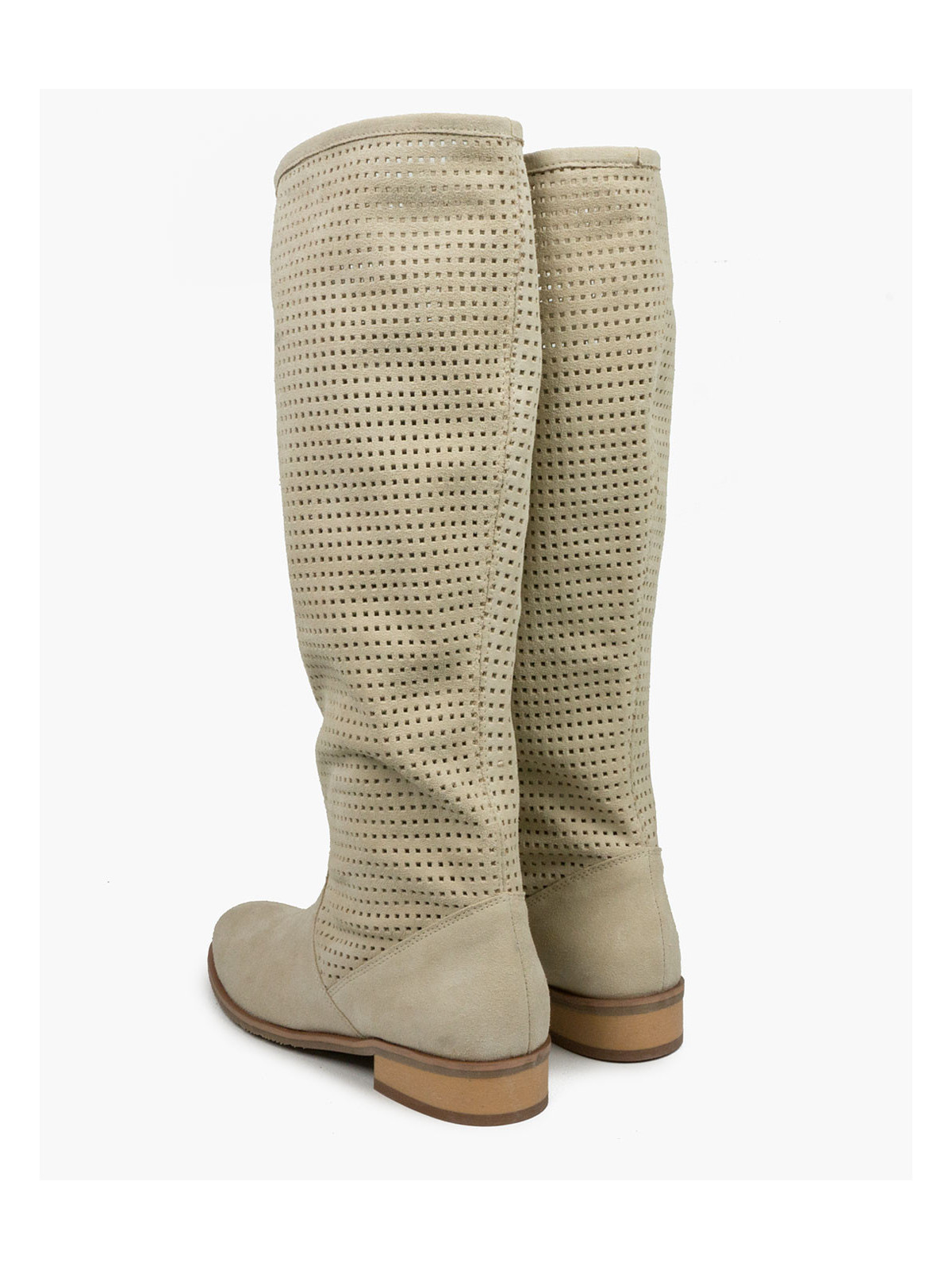 Beżowe kozaki damskie skórzane