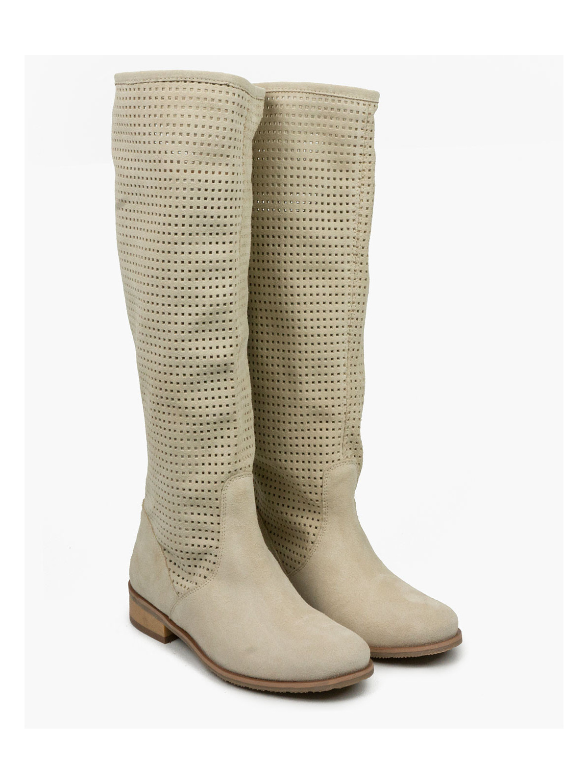 Beżowe kozaki damskie skórzane