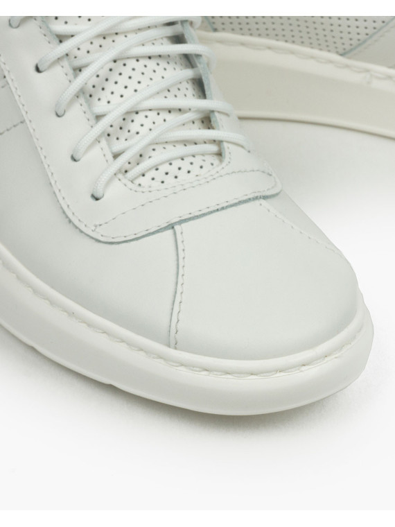 Białe adidasy damskie skórzane