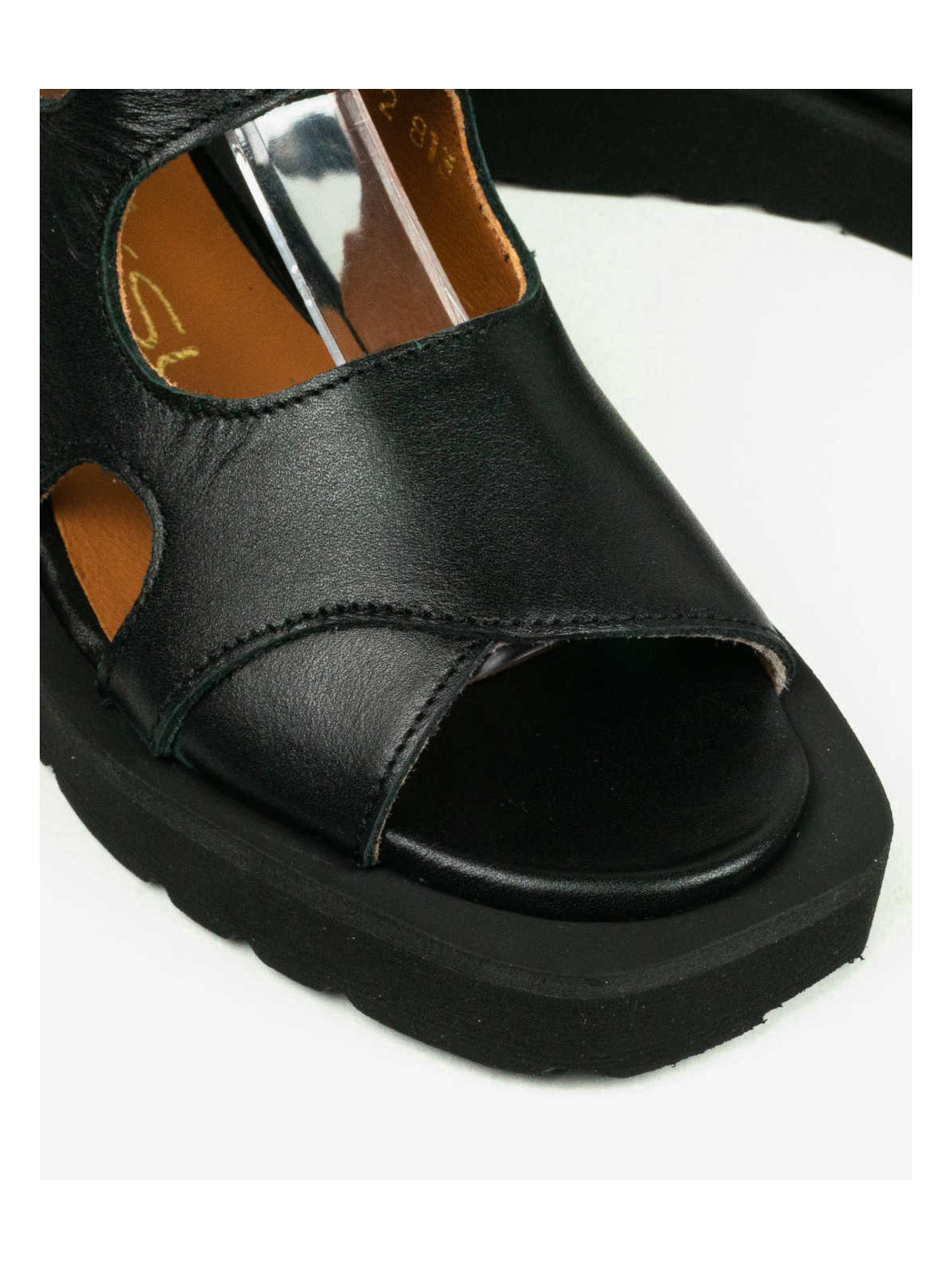 Czarne sandały damskie skórzane